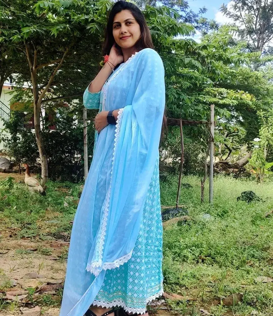 Indian TV Model Priyanka Naidu Long hair Pics in Blue Dress